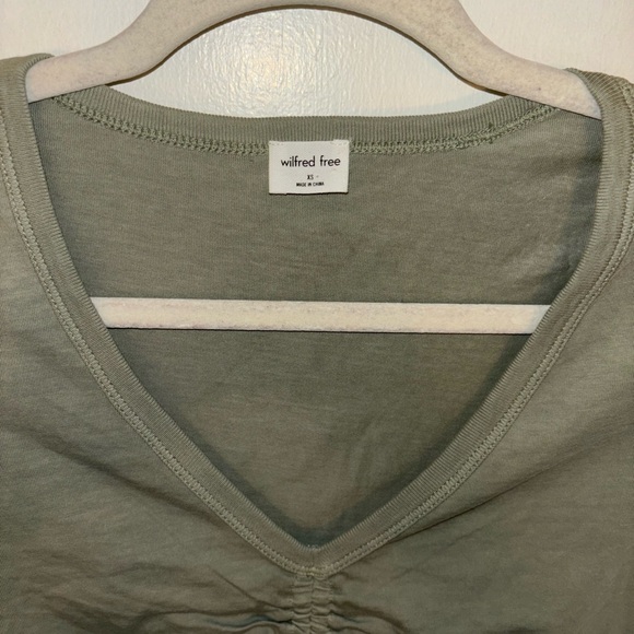 ✨NWT Wilfred Free Levant T- Shirt in Storm Green - Picture 2 of 8
